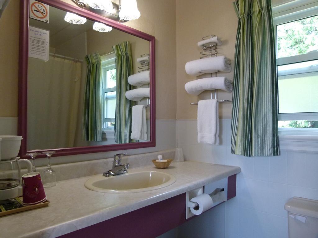 Country Squire Motel Arnprior Pokój zdjęcie