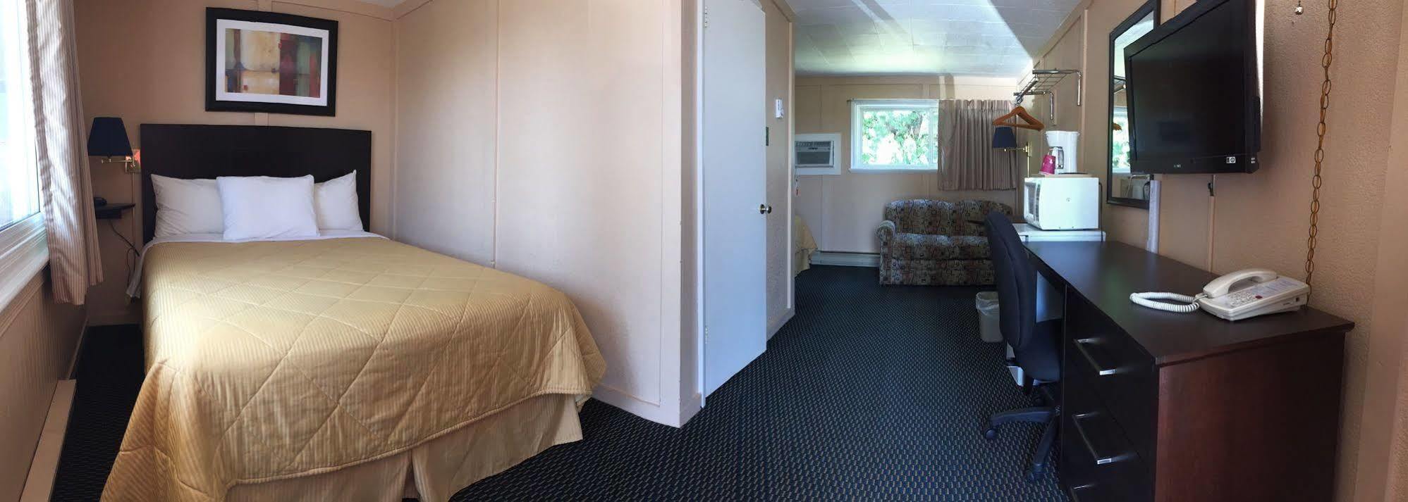 Country Squire Motel Arnprior Zewnętrze zdjęcie